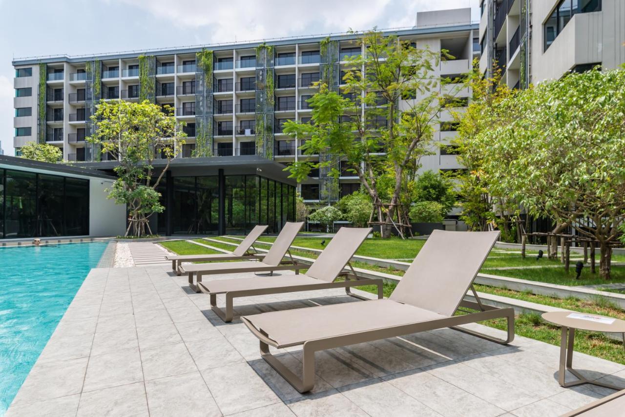 Blossom Sathorn By Plearn Apartment Bangkok Exterior photo