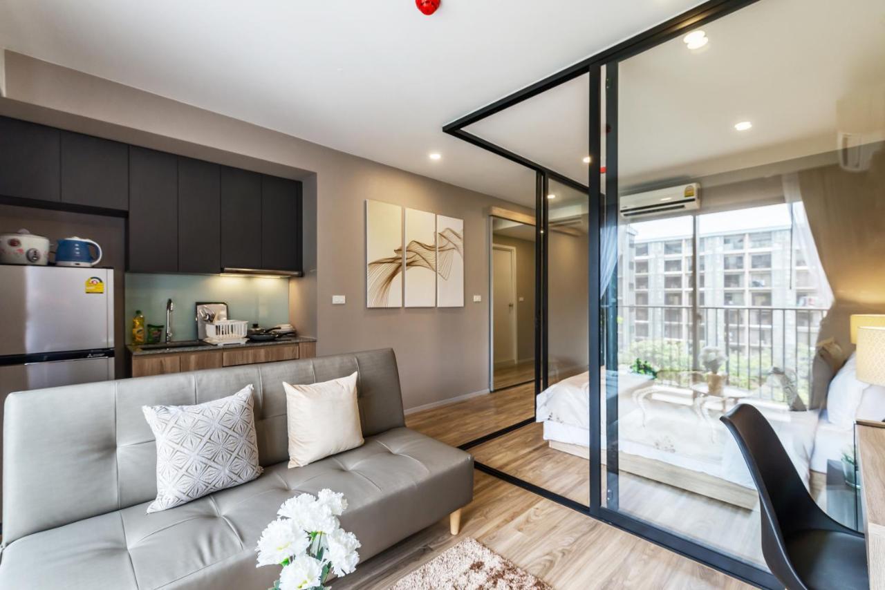 Blossom Sathorn By Plearn Apartment Bangkok Exterior photo